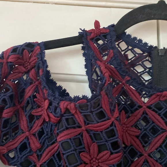Self-Portrait Floral Grid Cold Shoulder Mini Dress Burgundy Navy Guipure Lace 6‎ - Picture 10 of 16